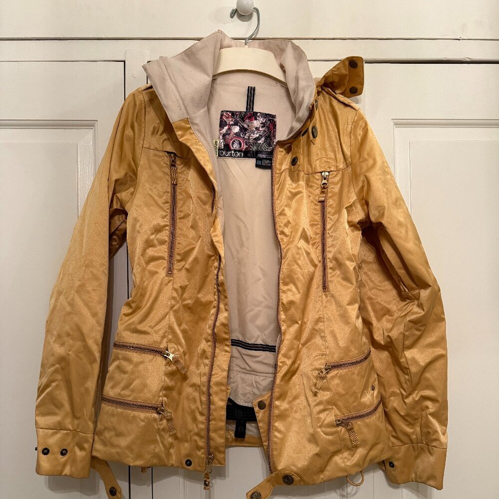 The Perfect Burton DryRide Gold Snowboard / Ski Jacket (M)